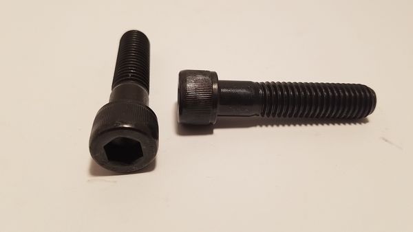 Swpeet 120Pcs M6x16mm/20mm/25mm/30mm/35mm Carbon Steel Black Hex Drive  Socket Cap Bolts Barrel Nuts Kit with 1Pcs Allen Wrench, Screw Post Fit for